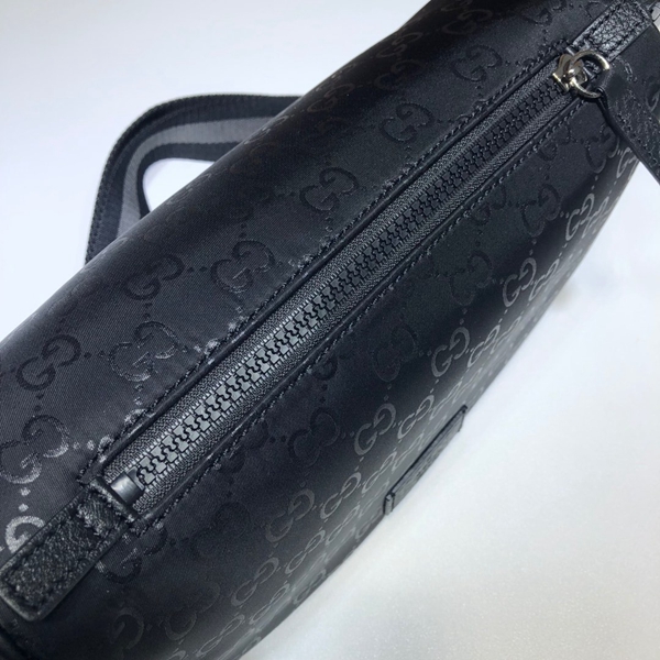 グッチバッグ角部分ディテール